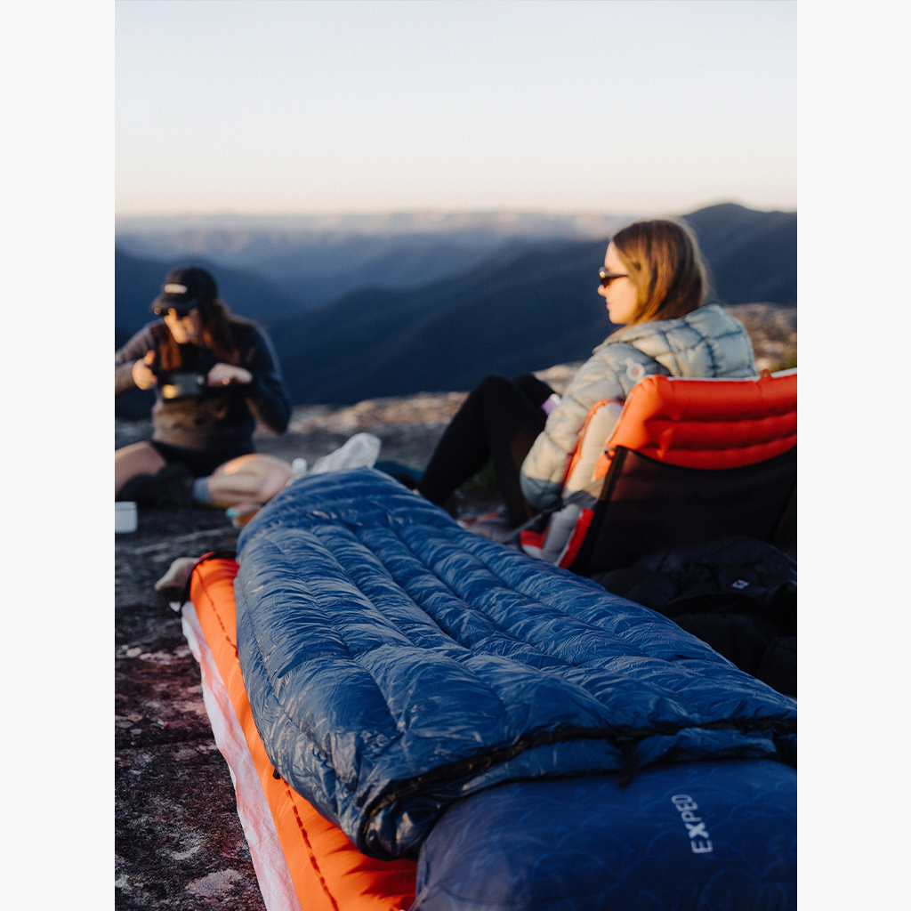 Ultralight Hiking Quilt – Neve Gear - Main Image